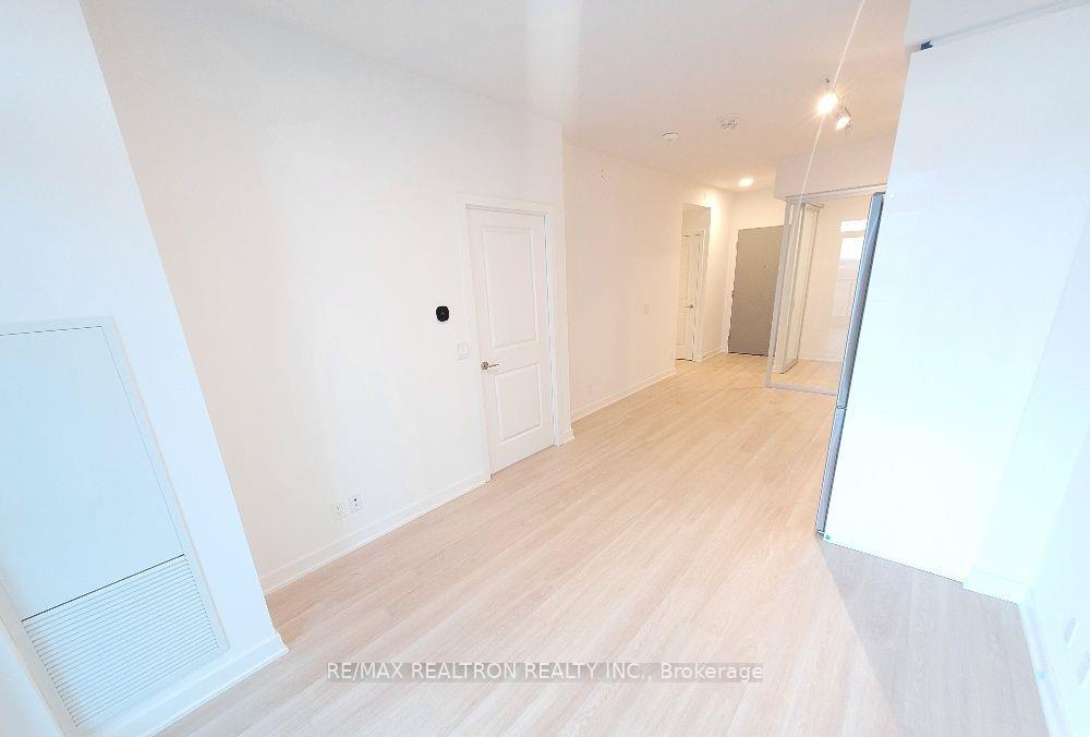 Photo 8 of Unit A2308, 30 Upper Mall Way, Vaughan, Brownridge — HOMEH
