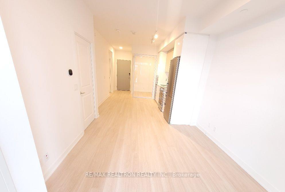 Photo 9 of Unit A2308, 30 Upper Mall Way, Vaughan, Brownridge — HOMEH