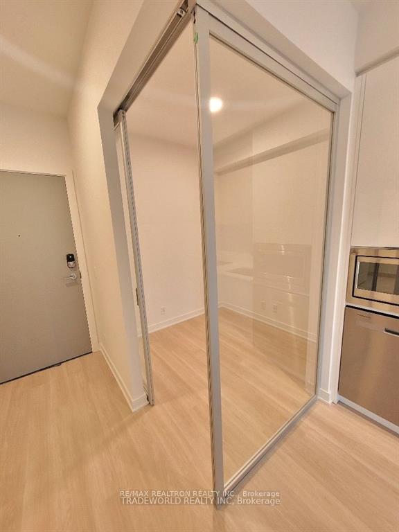 Photo 10 of Unit A2308, 30 Upper Mall Way, Vaughan, Brownridge — HOMEH
