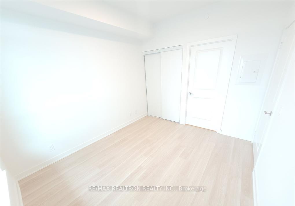 Photo 13 of Unit A2308, 30 Upper Mall Way, Vaughan, Brownridge — HOMEH