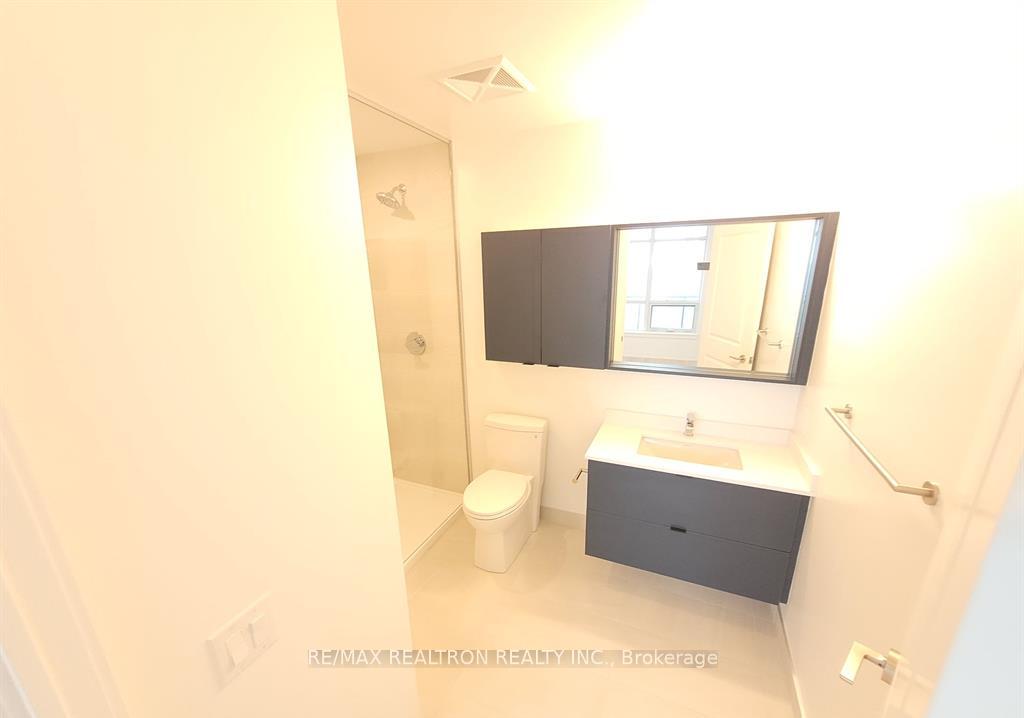 Photo 15 of Unit A2308, 30 Upper Mall Way, Vaughan, Brownridge — HOMEH