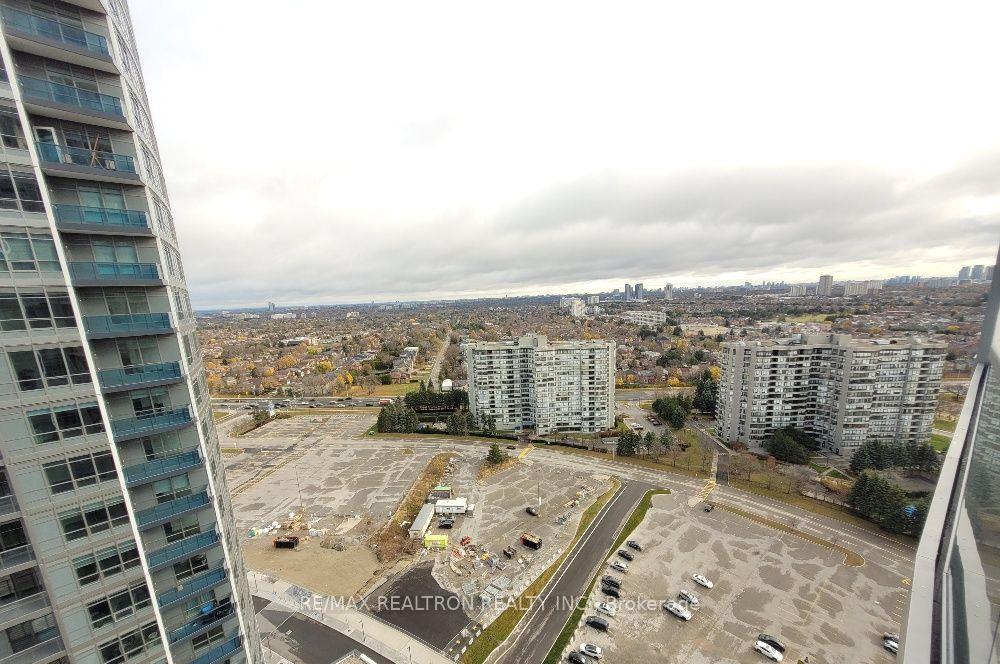 Photo 21 of Unit A2308, 30 Upper Mall Way, Vaughan, Brownridge — HOMEH