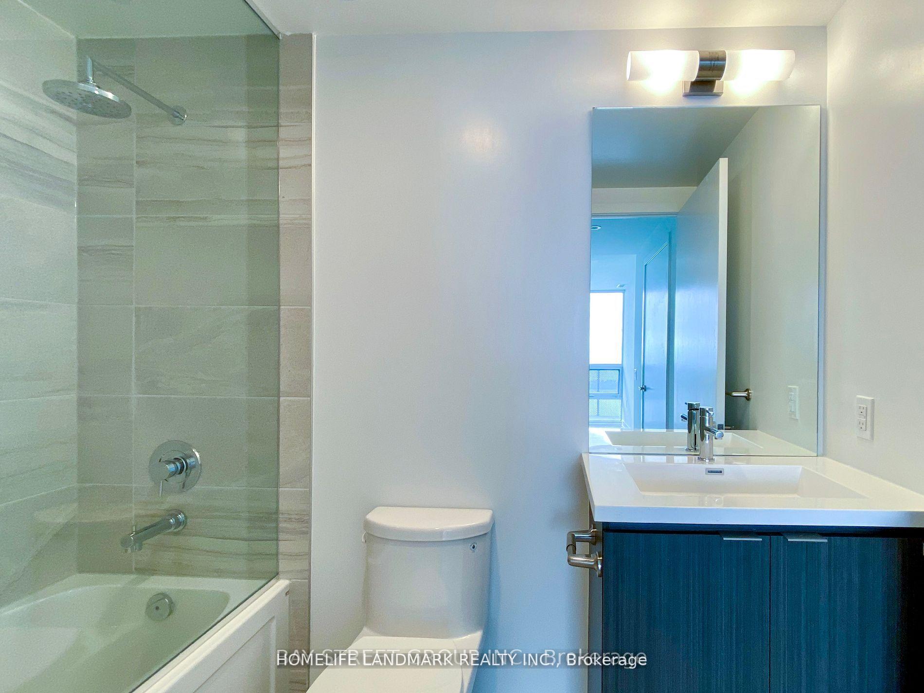 Photo 4 of Unit Ph109, 55 Cooper Street, Toronto, Waterfront Communities — HOMEH