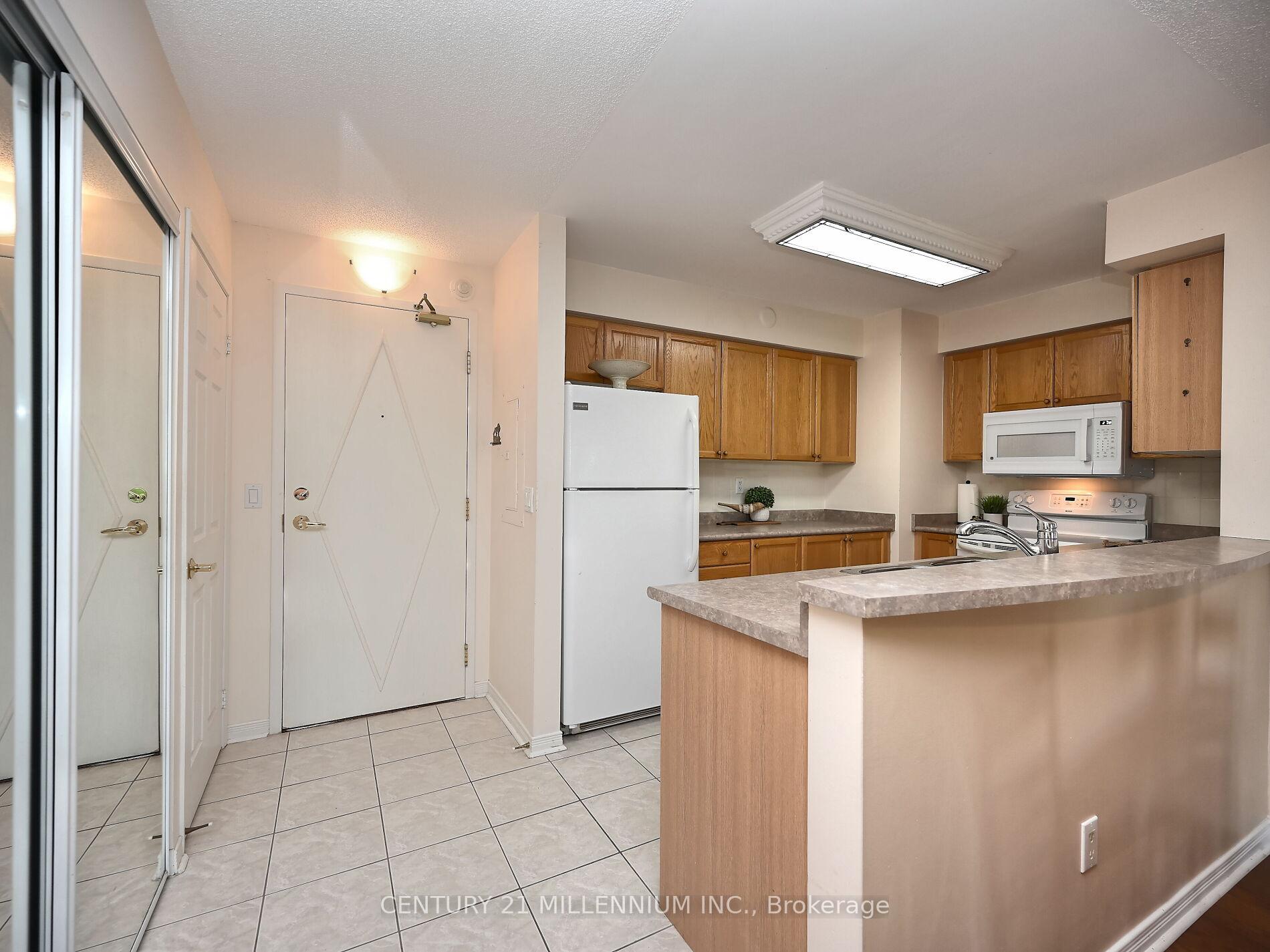 Photo 6 of Unit 113, 25 Via Rosedale, Brampton, Sandringham-Wellington — HOMEH
