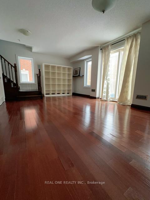 Photo 14 of 169 Leitchcroft Crescent, Markham, Commerce Valley — HOMEH
