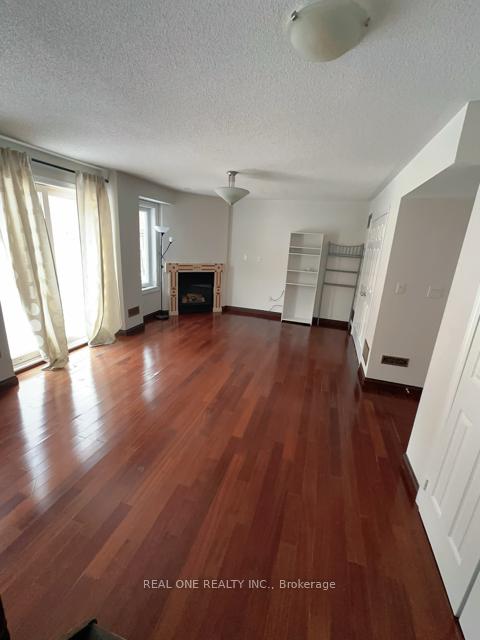 Photo 15 of 169 Leitchcroft Crescent, Markham, Commerce Valley — HOMEH