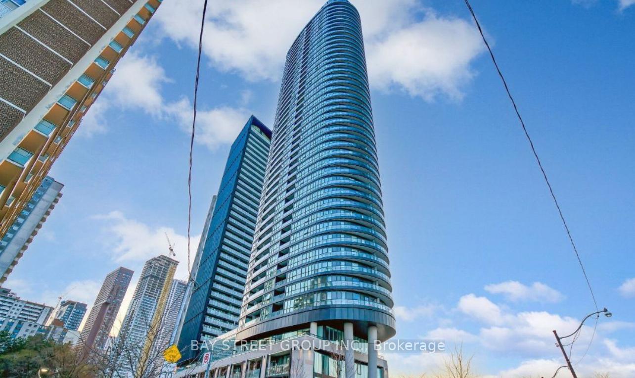 Photo 1 of Unit 1717, 585 Bloor Street E, Toronto, North St. James Town — HOMEH