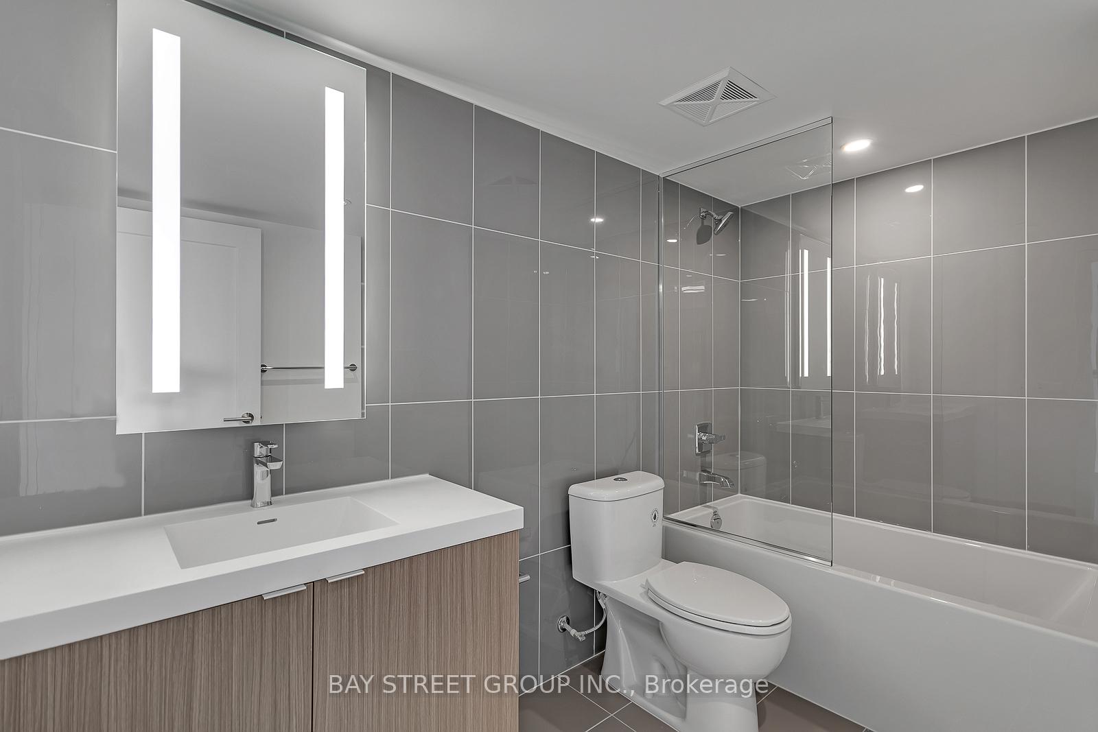 Photo 12 of Unit 1717, 585 Bloor Street E, Toronto, North St. James Town — HOMEH