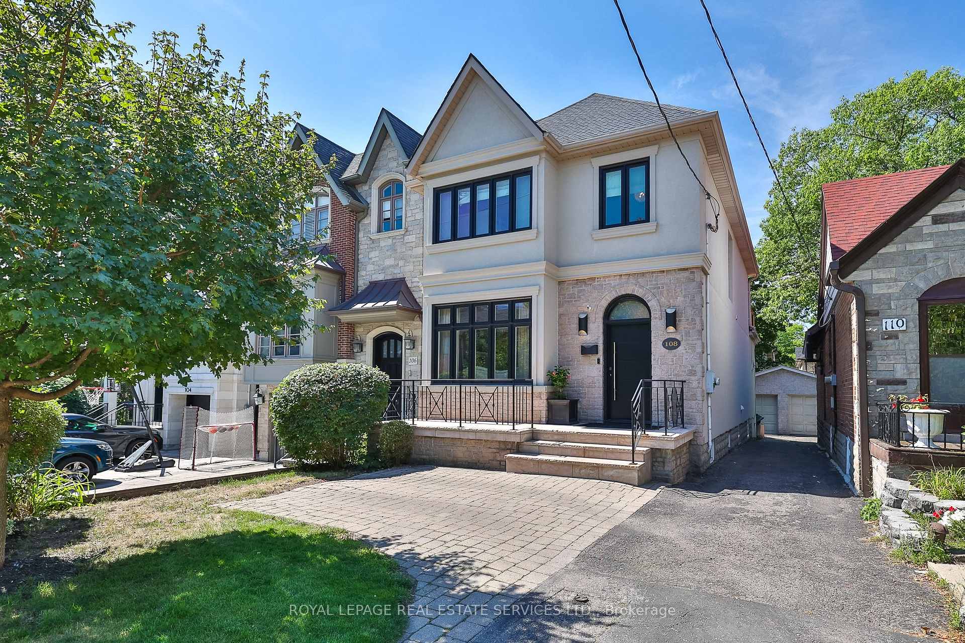 Front of 108 Castlewood Drive