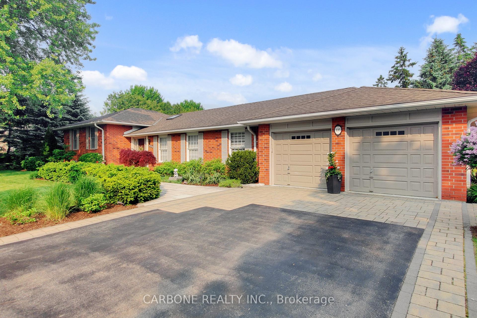 Photo 4 of 335 Forde Crescent, King, King City — HOMEH