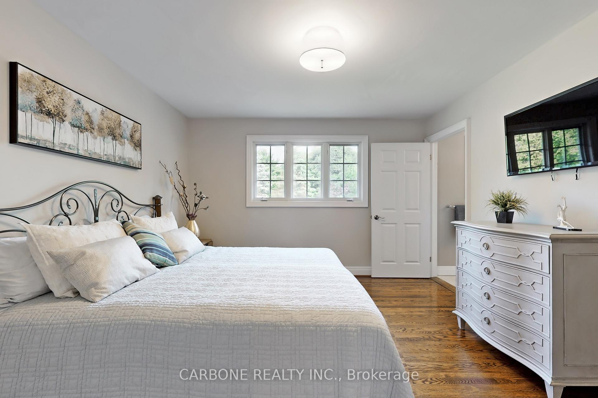 Photo 28 of 335 Forde Crescent, King, King City — HOMEH