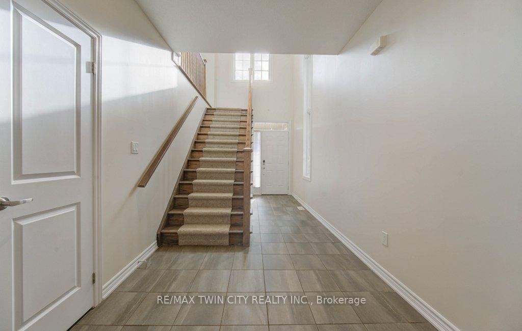Photo 20 of 361 Beechdrops Drive, Waterloo, Vista Hills — HOMEH