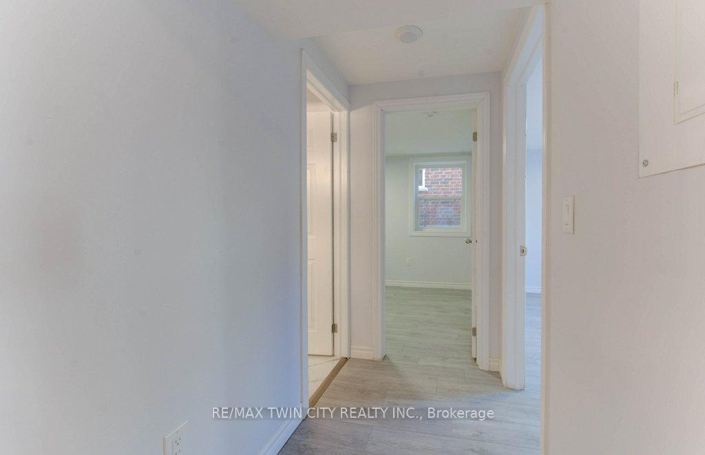 Photo 37 of 361 Beechdrops Drive, Waterloo, Vista Hills — HOMEH