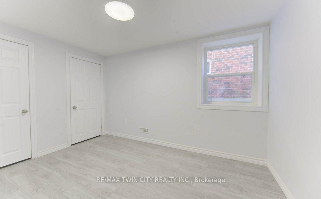 Photo 39 of 361 Beechdrops Drive, Waterloo, Vista Hills — HOMEH