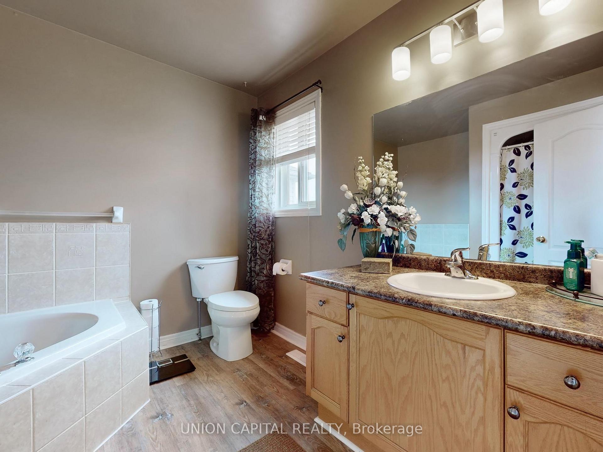Photo 13 of 54 Buchanan Drive, New Tecumseth, Alliston — HOMEH
