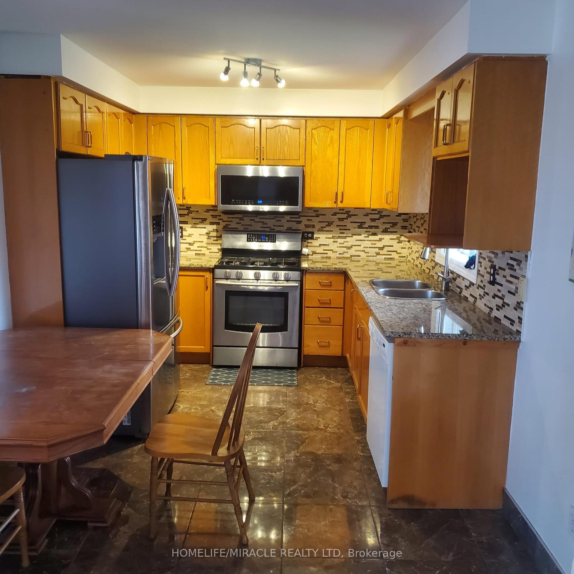 Photo 7 of 12682 Lanoue Street, Windsor — HOMEH
