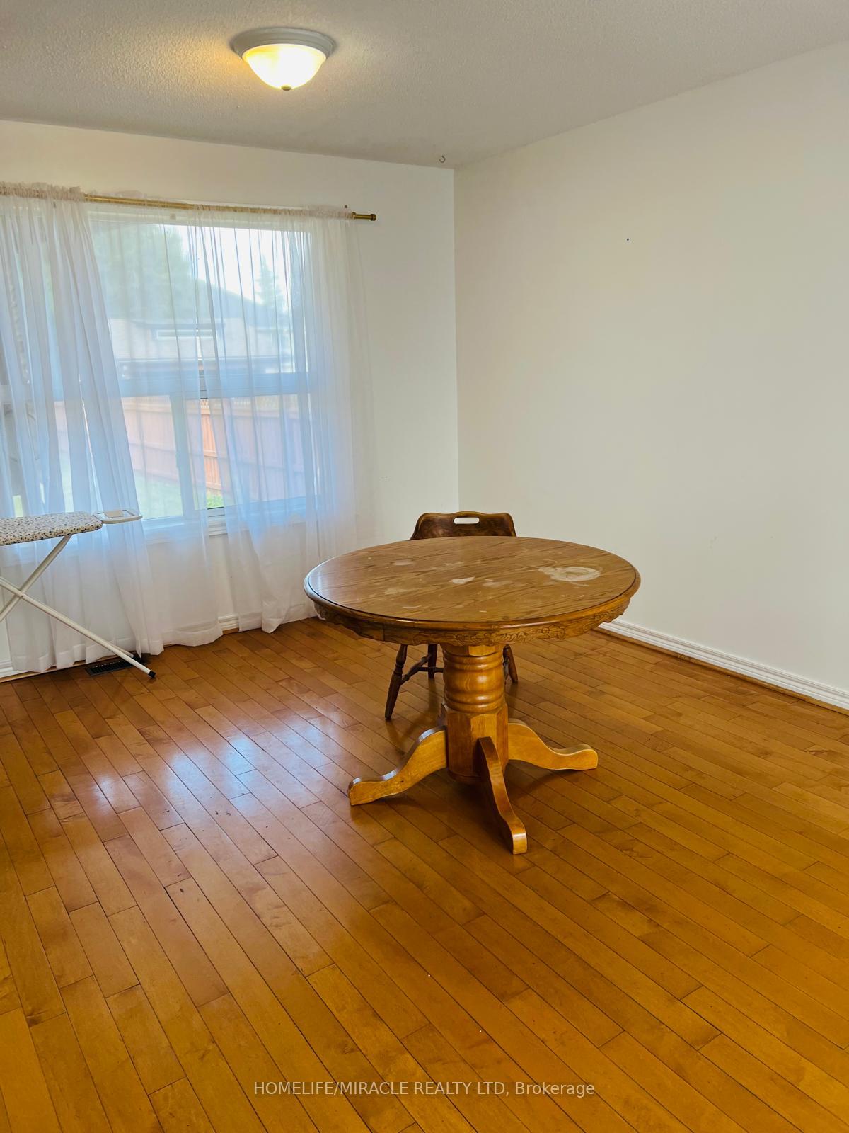 Photo 8 of 12682 Lanoue Street, Windsor — HOMEH