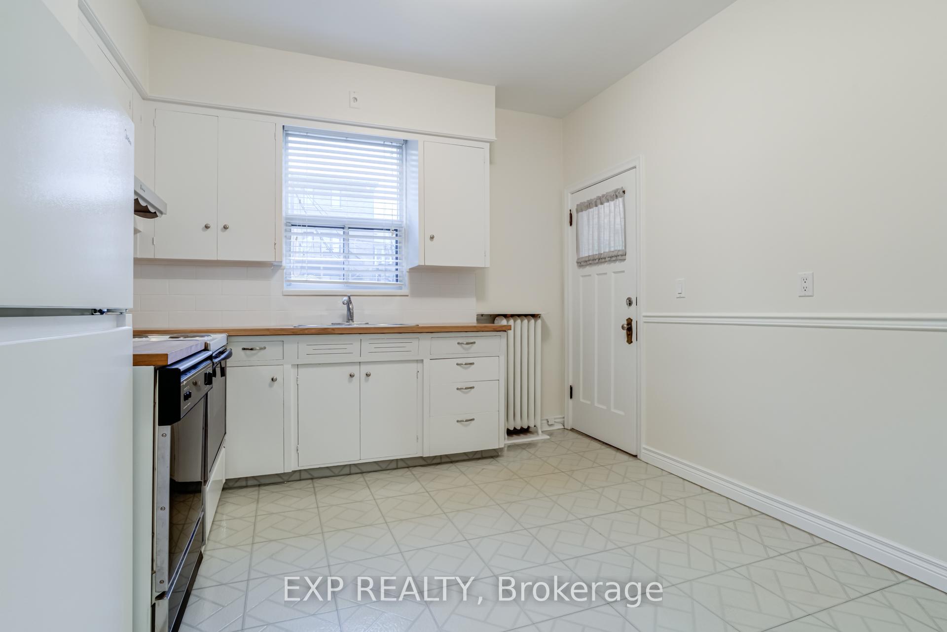 Photo 7 of Unit Main, 271 Lauder Avenue, Toronto, Oakwood Village — HOMEH