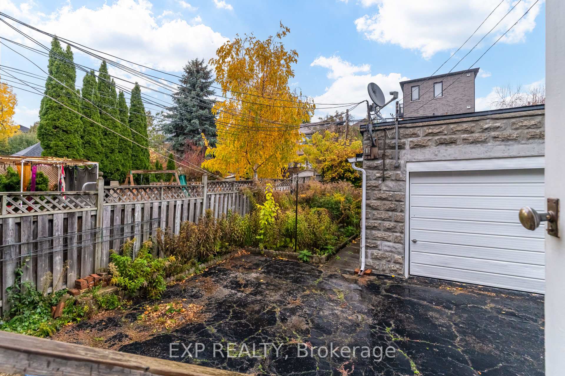 Photo 15 of Unit Main, 271 Lauder Avenue, Toronto, Oakwood Village — HOMEH
