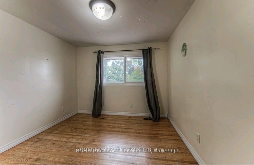 Photo 11 of 235-237 Laurel Street, Cambridge — HOMEH