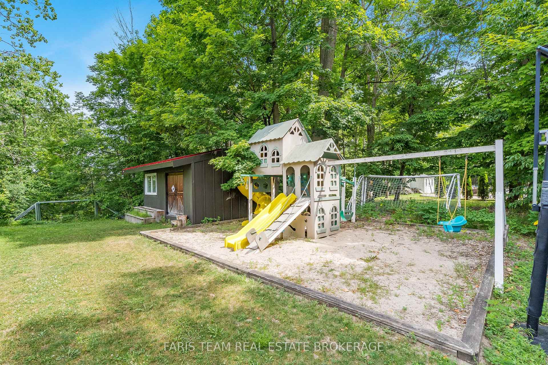 Photo 46 of 1826 Quantz Crescent, Innisfil, Rural Innisfil — HOMEH