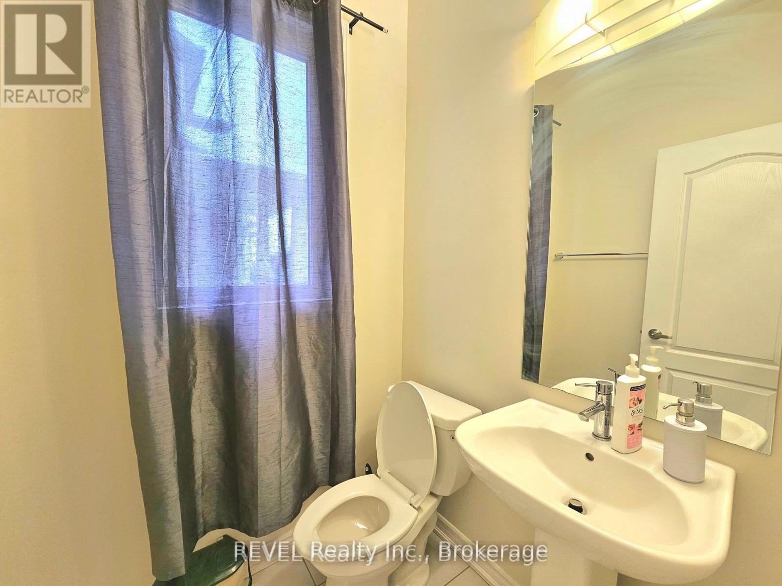 Photo 3 of Unit UPPER, 16 Concord Drive, Thorold, Rolling Meadows — HOMEH