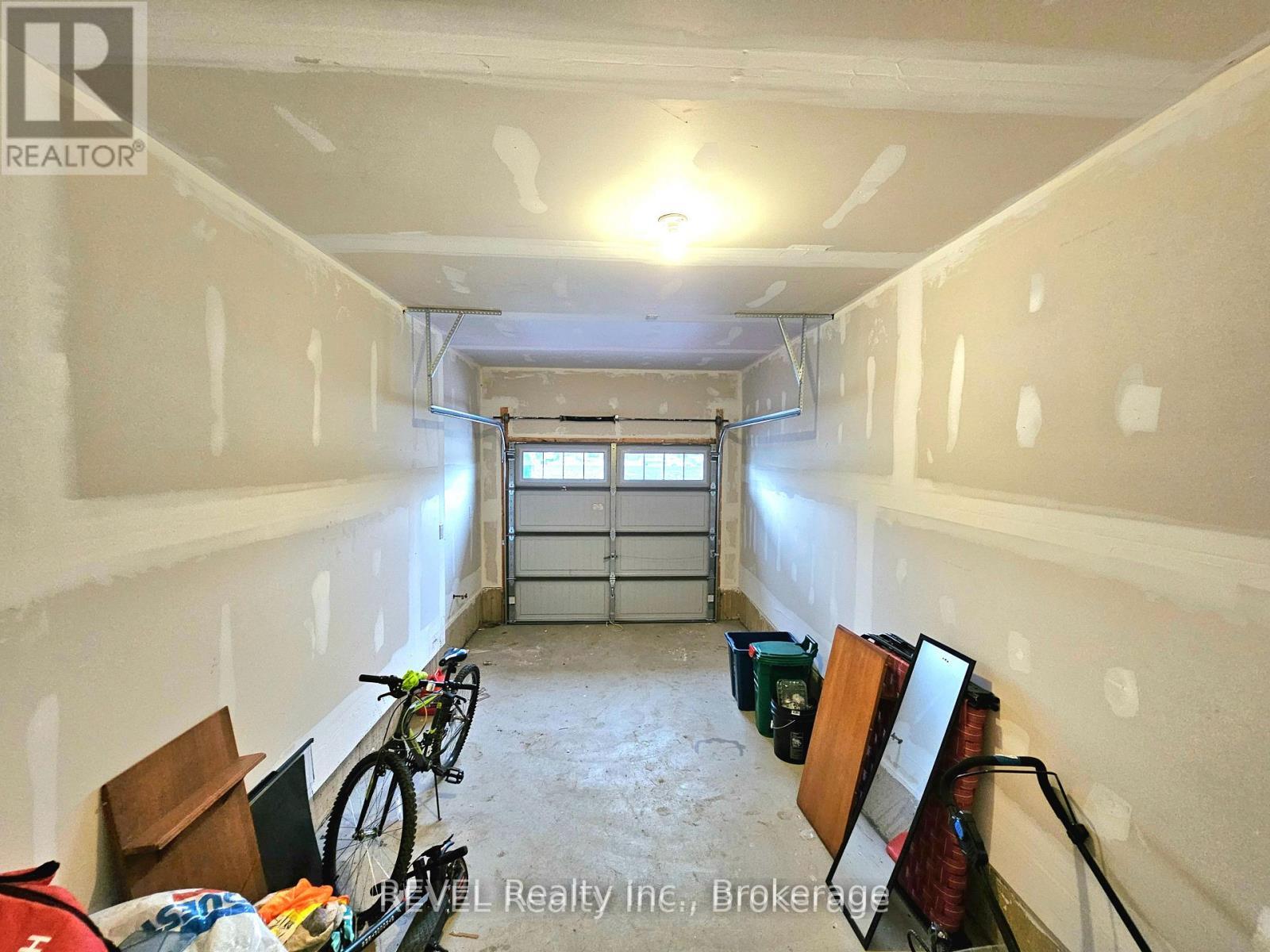 Photo 5 of Unit UPPER, 16 Concord Drive, Thorold, Rolling Meadows — HOMEH