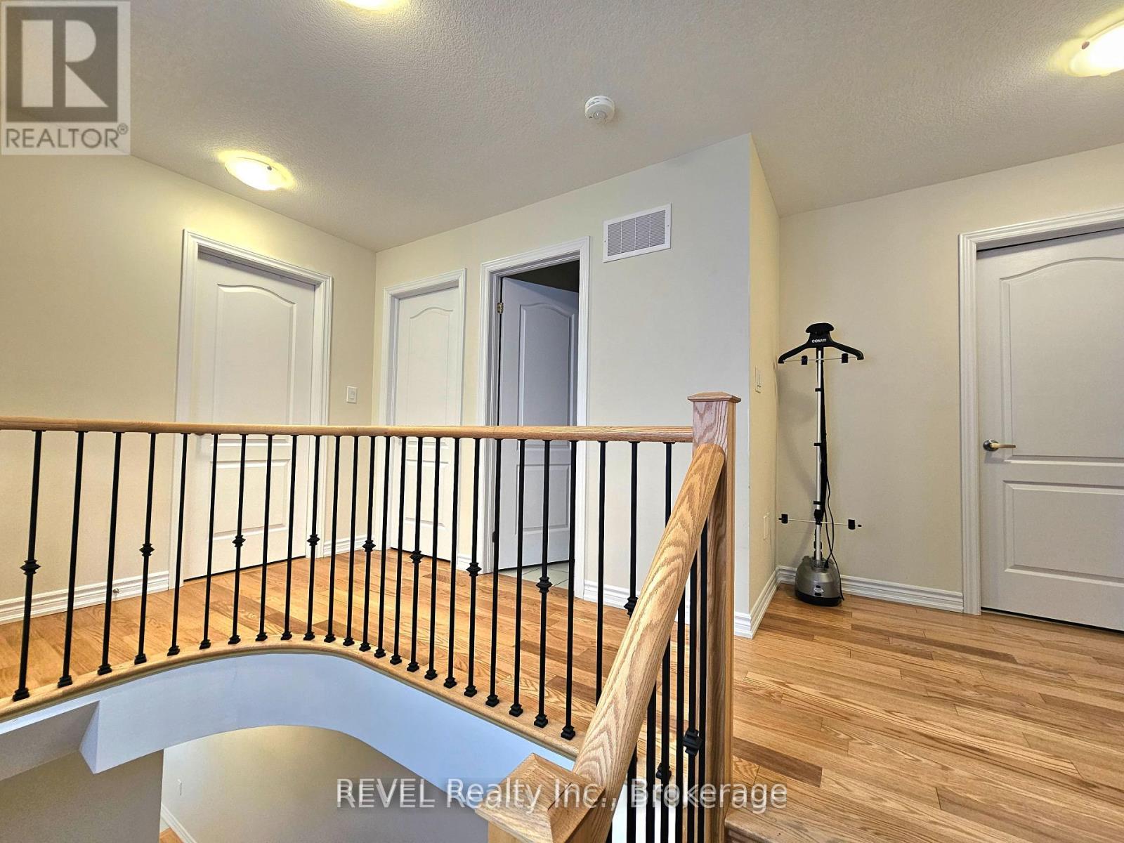 Photo 9 of Unit UPPER, 16 Concord Drive, Thorold, Rolling Meadows — HOMEH