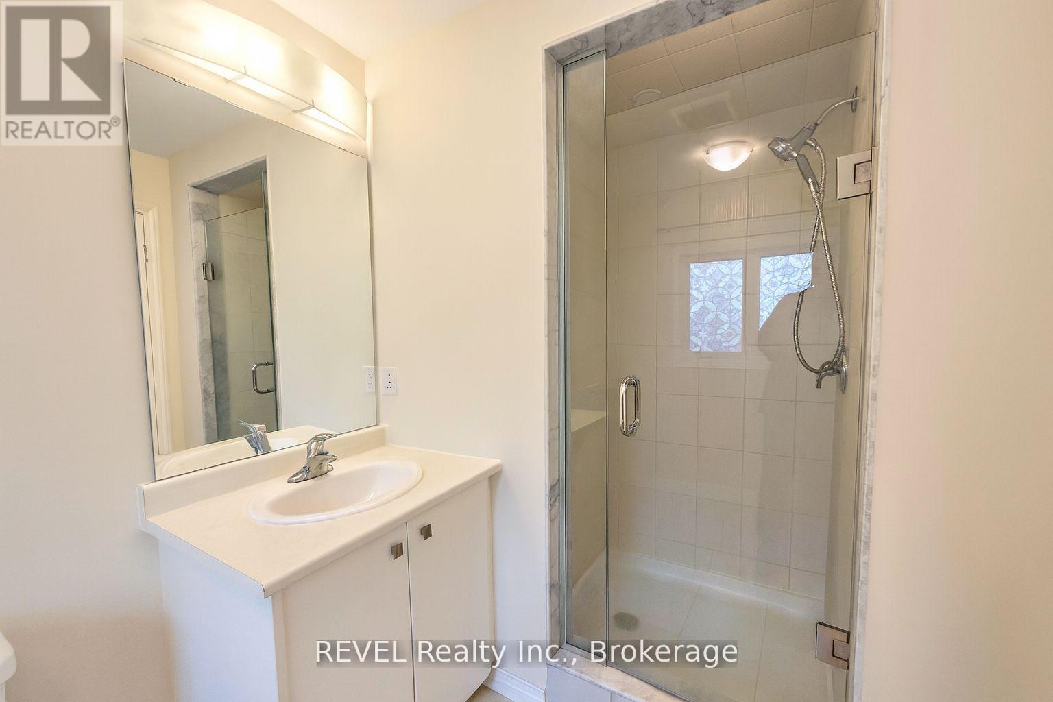 Photo 17 of Unit UPPER, 16 Concord Drive, Thorold, Rolling Meadows — HOMEH