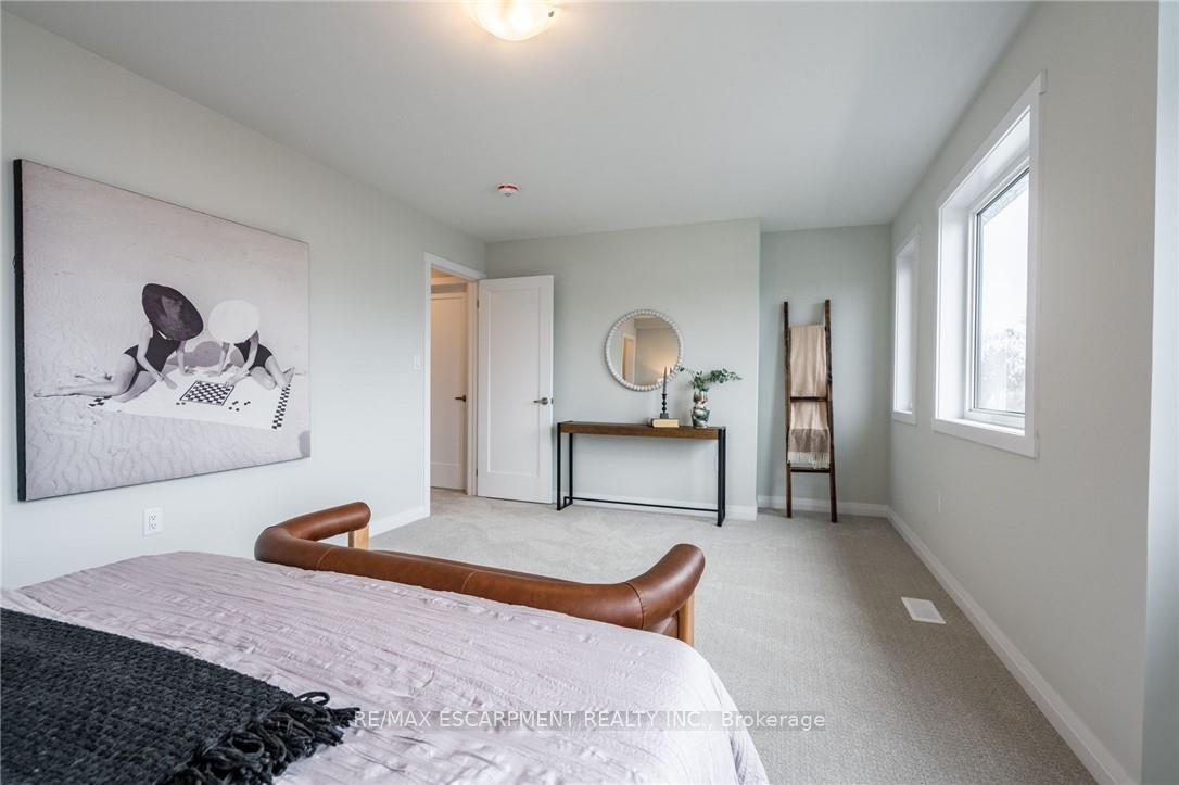 Photo 66 of 239 Lormont Boulevard, Hamilton, Stoney Creek — HOMEH
