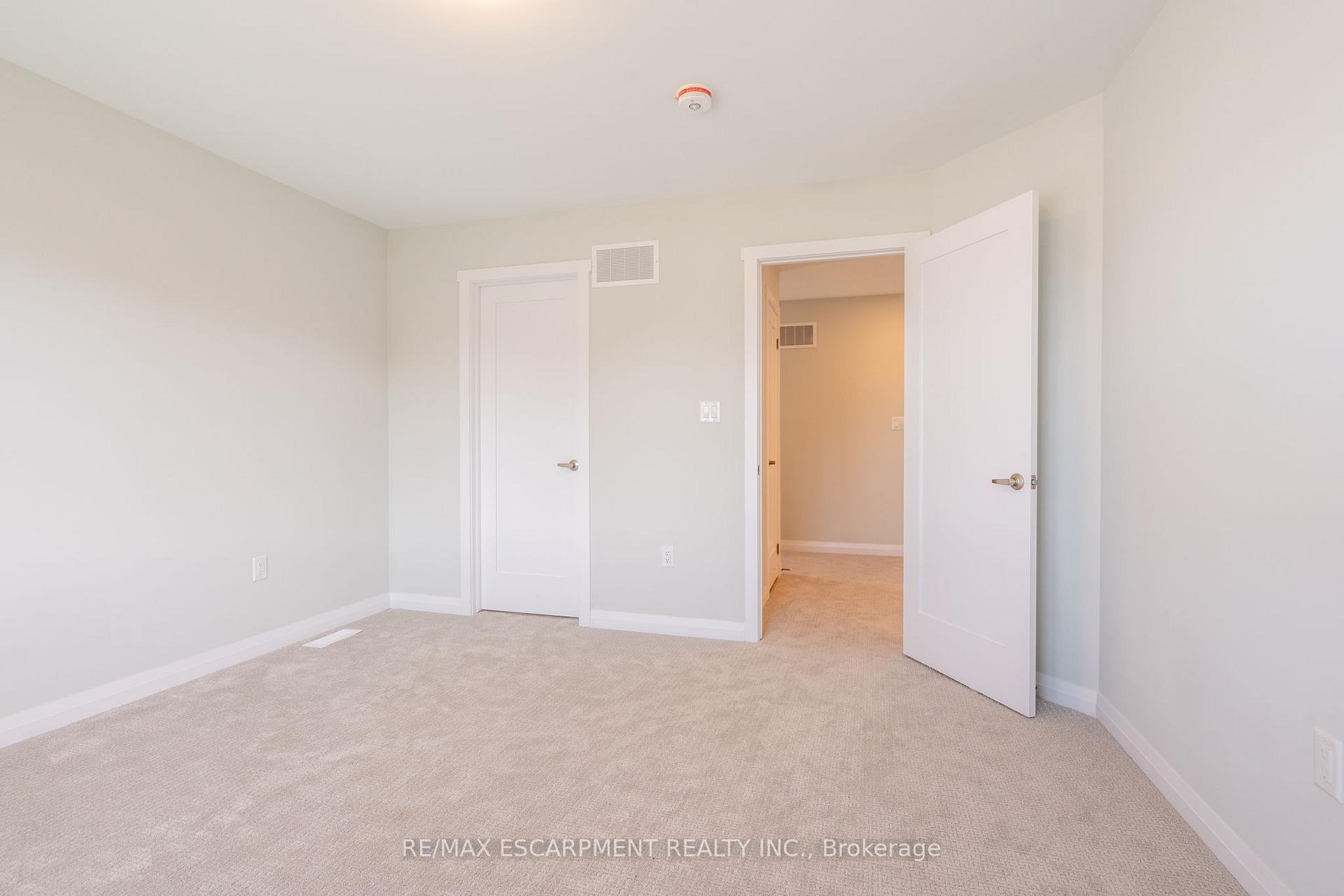 Photo 80 of 239 Lormont Boulevard, Hamilton, Stoney Creek — HOMEH