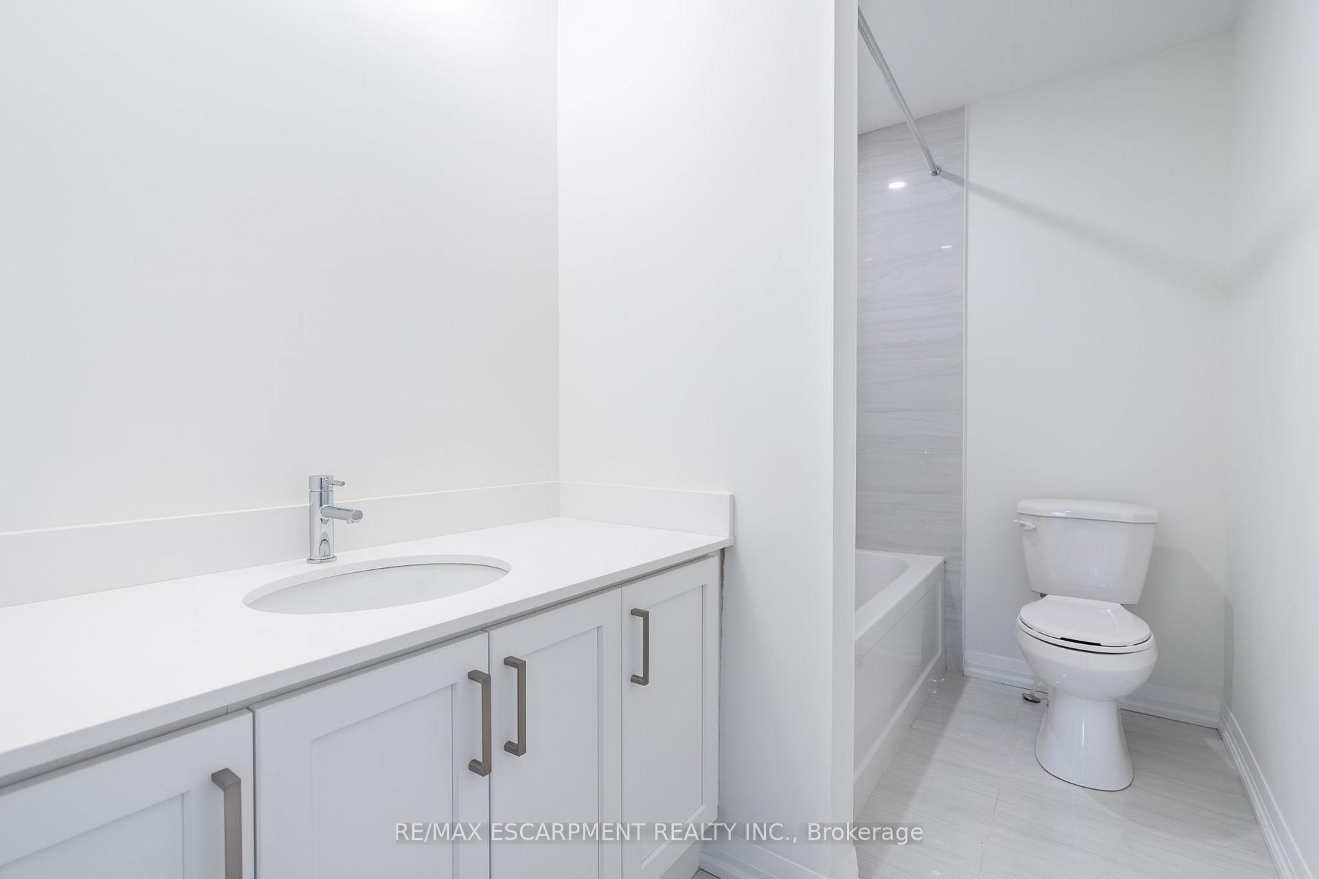 Photo 57 of 239 Lormont Boulevard, Hamilton, Stoney Creek — HOMEH