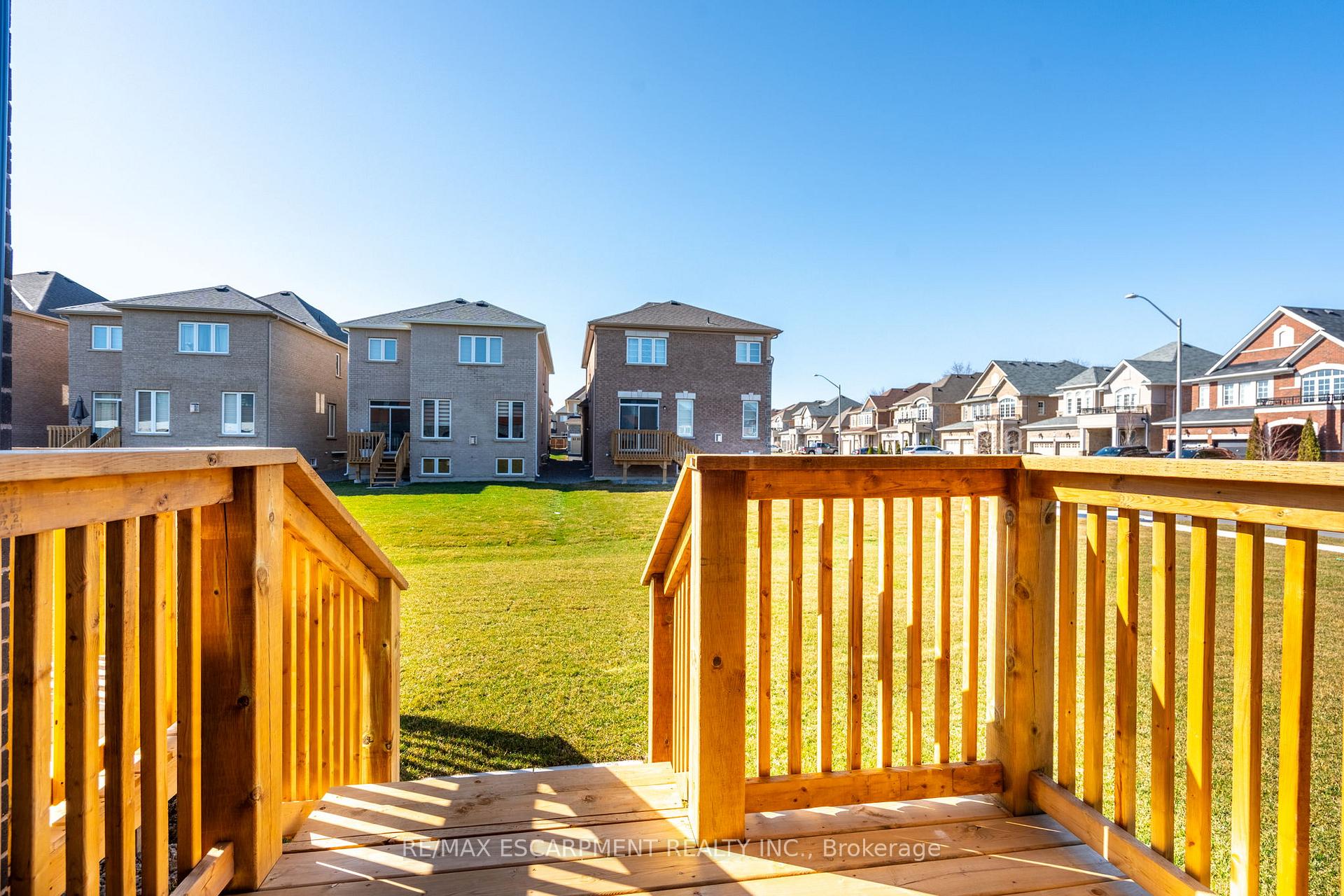 Photo 83 of 239 Lormont Boulevard, Hamilton, Stoney Creek — HOMEH