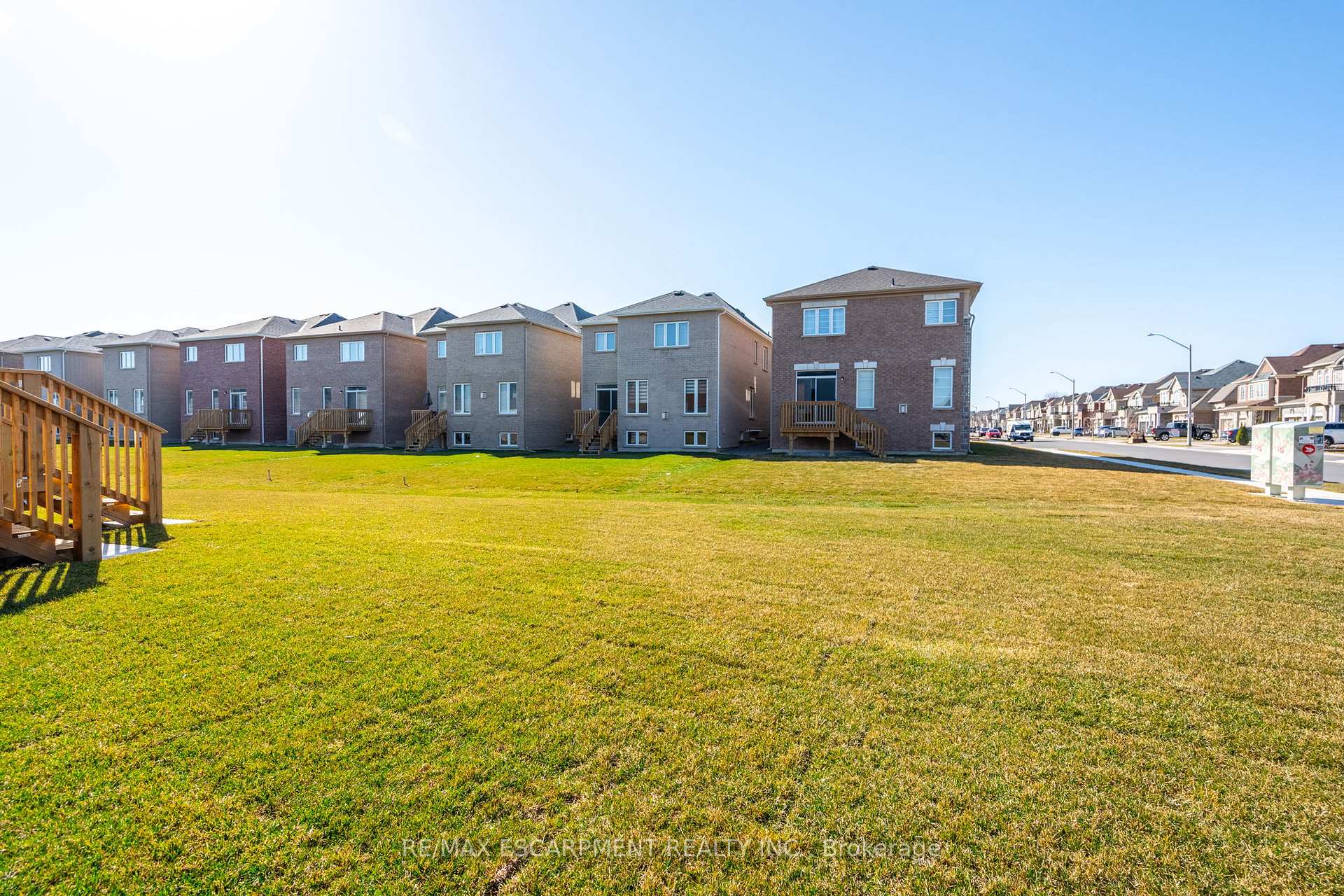Photo 86 of 239 Lormont Boulevard, Hamilton, Stoney Creek — HOMEH