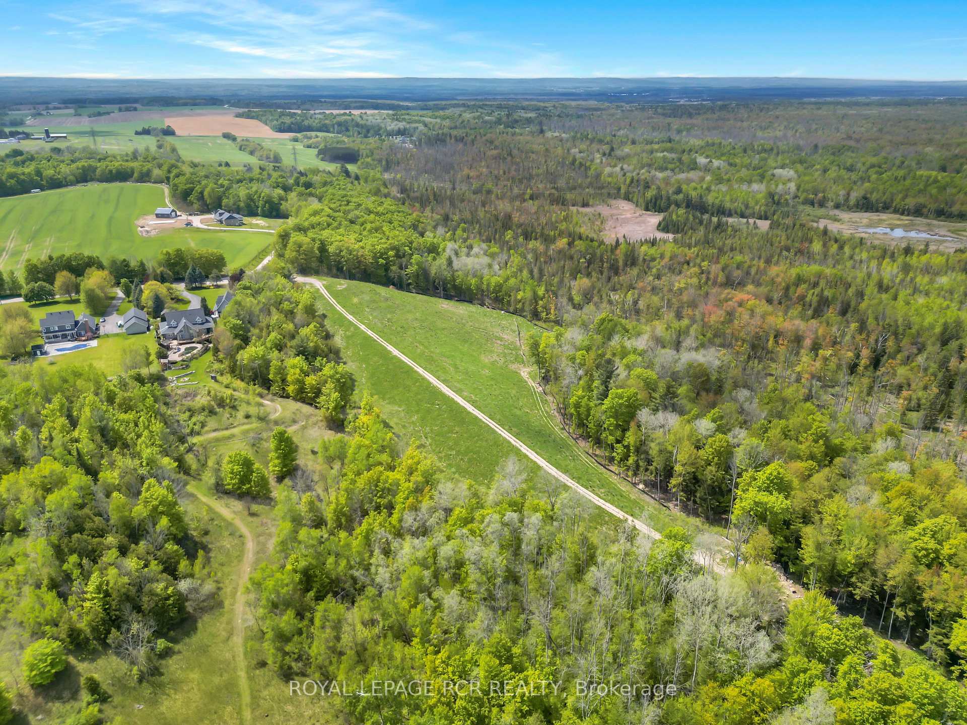 Photo 4 of 6651 3rd Line, Essa, Rural Essa — HOMEH