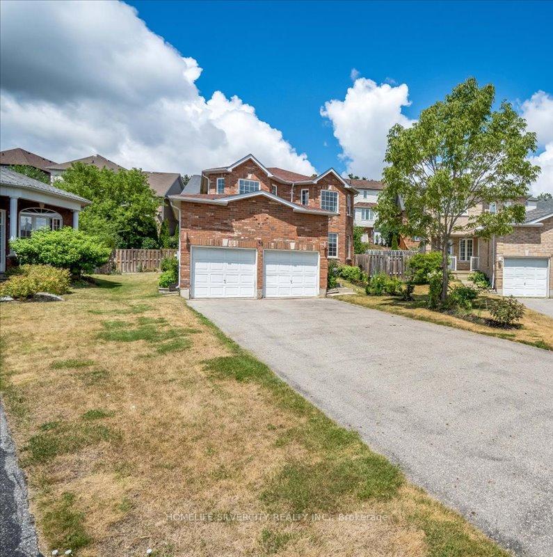 Photo 3 of 40 Bird Street, Barrie, Edgehill Drive — HOMEH