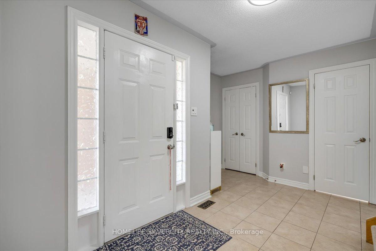 Photo 7 of 40 Bird Street, Barrie, Edgehill Drive — HOMEH