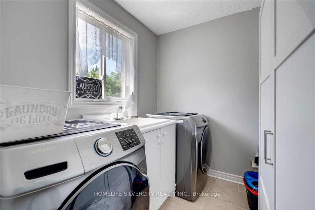 Photo 26 of 40 Bird Street, Barrie, Edgehill Drive — HOMEH
