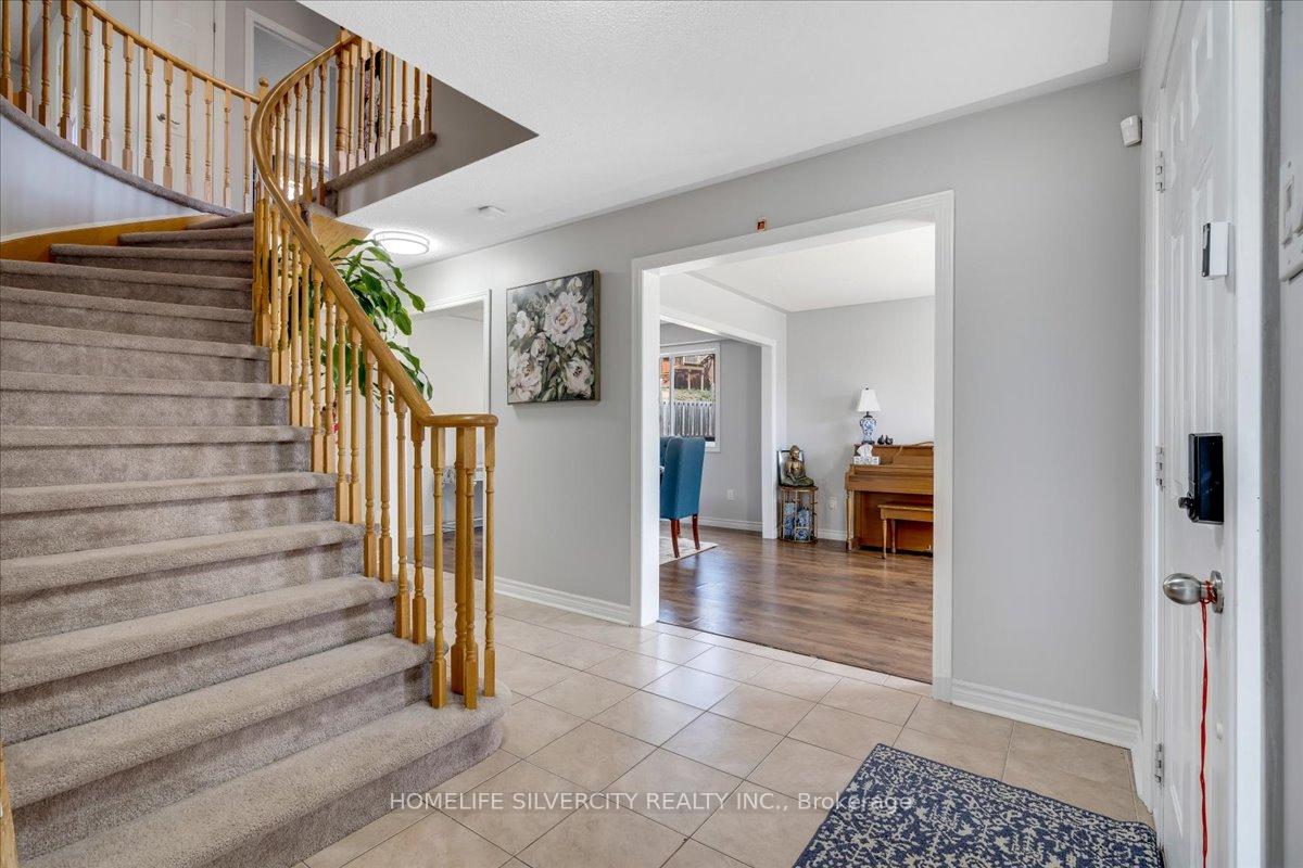 Photo 27 of 40 Bird Street, Barrie, Edgehill Drive — HOMEH