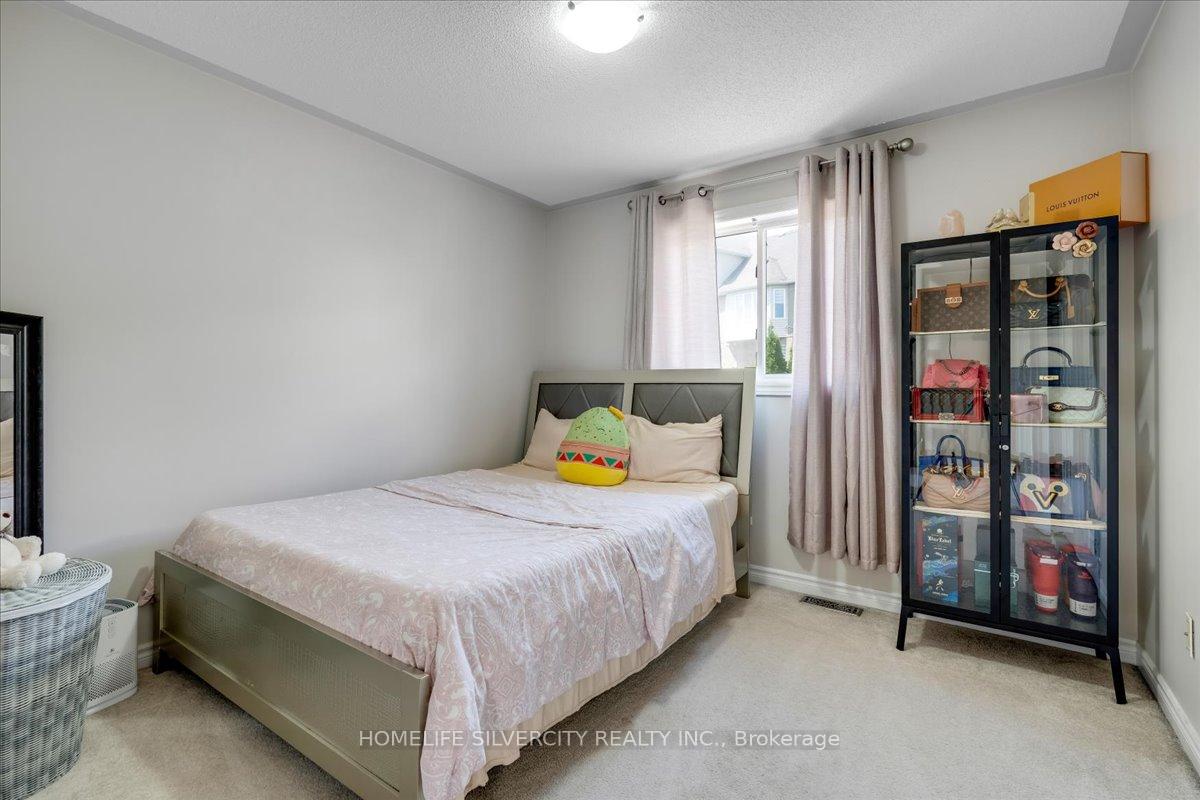 Photo 37 of 40 Bird Street, Barrie, Edgehill Drive — HOMEH