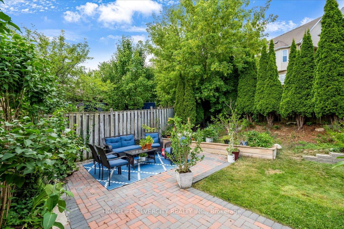 Photo 41 of 40 Bird Street, Barrie, Edgehill Drive — HOMEH