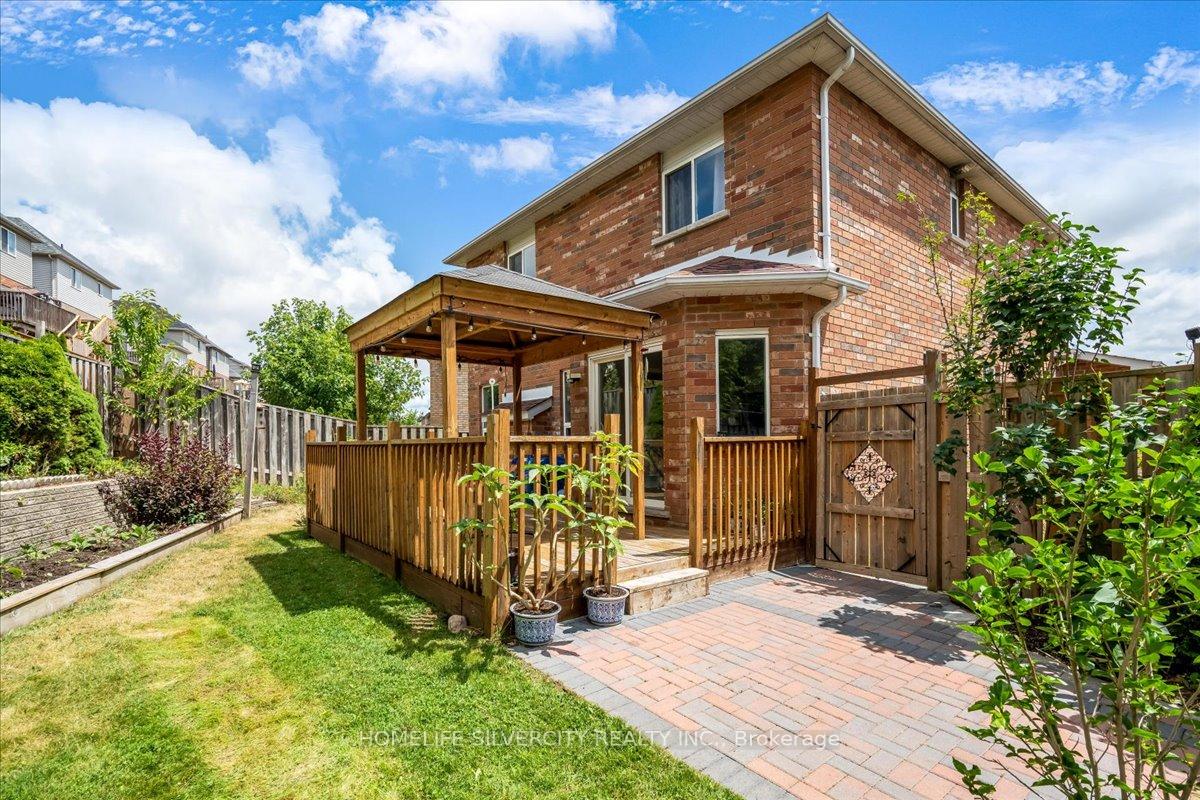 Photo 44 of 40 Bird Street, Barrie, Edgehill Drive — HOMEH