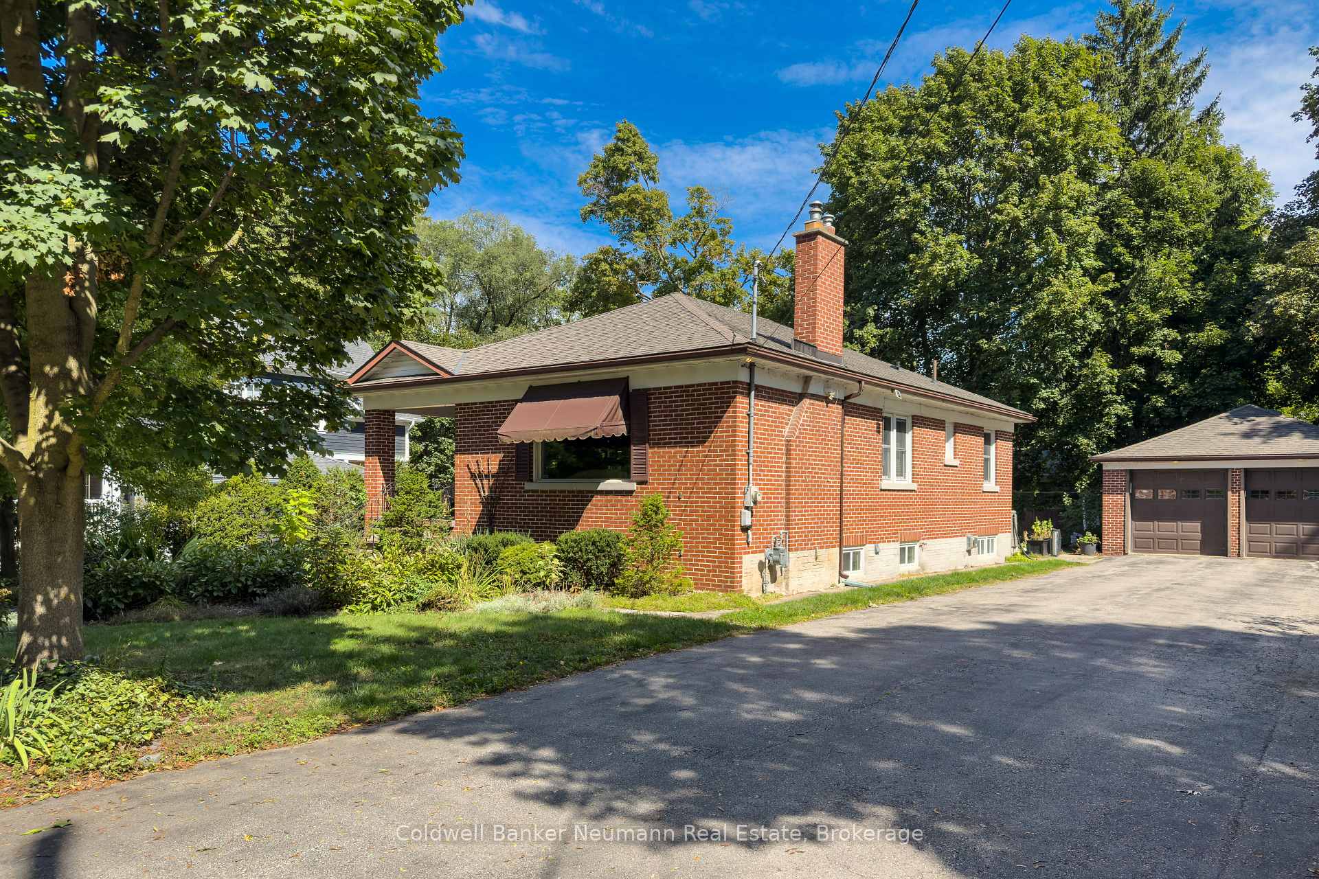 Photo 1 of Unit Lower, 18 Forest Hill Drive, Guelph, Dovercliffe Park/Old University — HOMEH