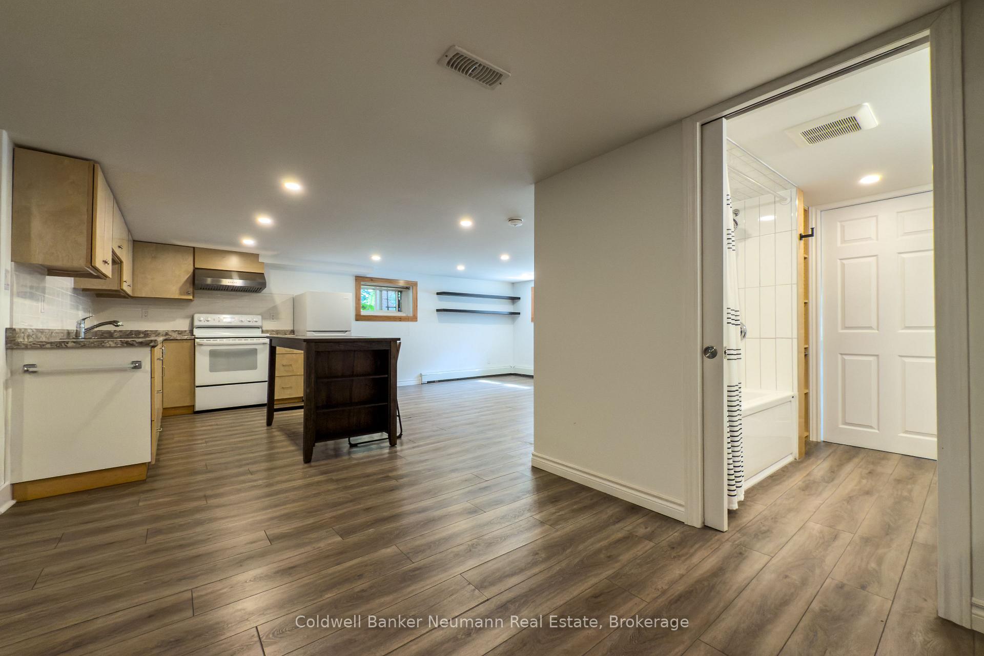 Photo 3 of Unit Lower, 18 Forest Hill Drive, Guelph, Dovercliffe Park/Old University — HOMEH