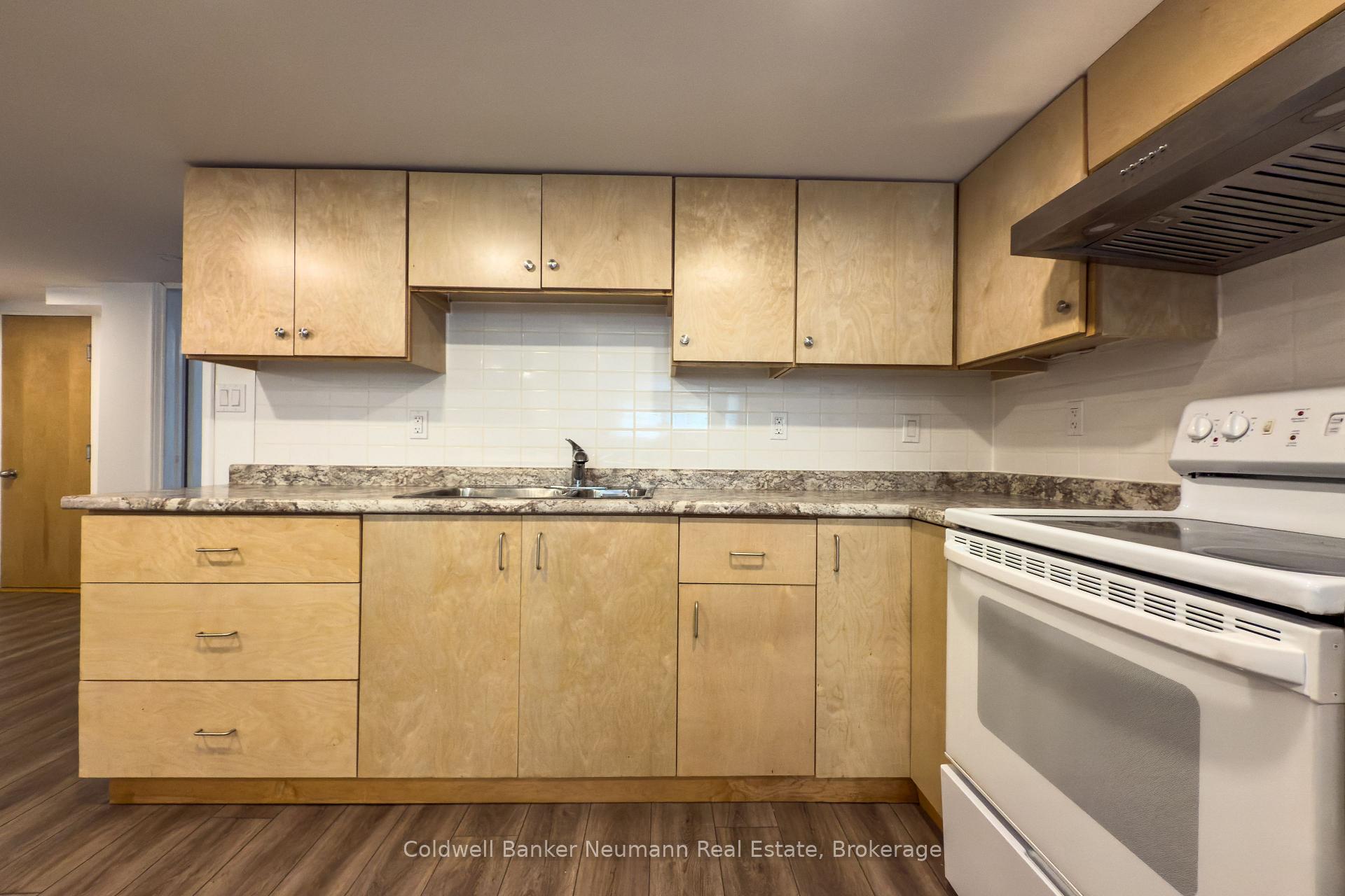 Photo 6 of Unit Lower, 18 Forest Hill Drive, Guelph, Dovercliffe Park/Old University — HOMEH