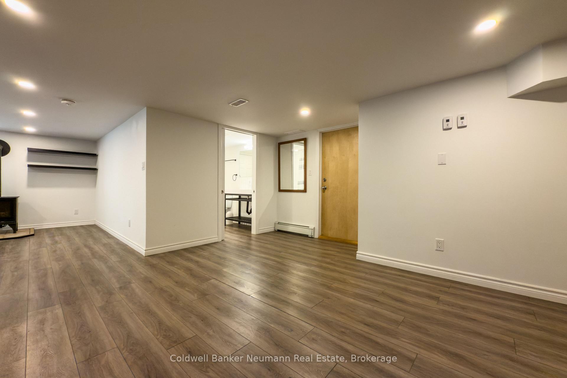Photo 9 of Unit Lower, 18 Forest Hill Drive, Guelph, Dovercliffe Park/Old University — HOMEH