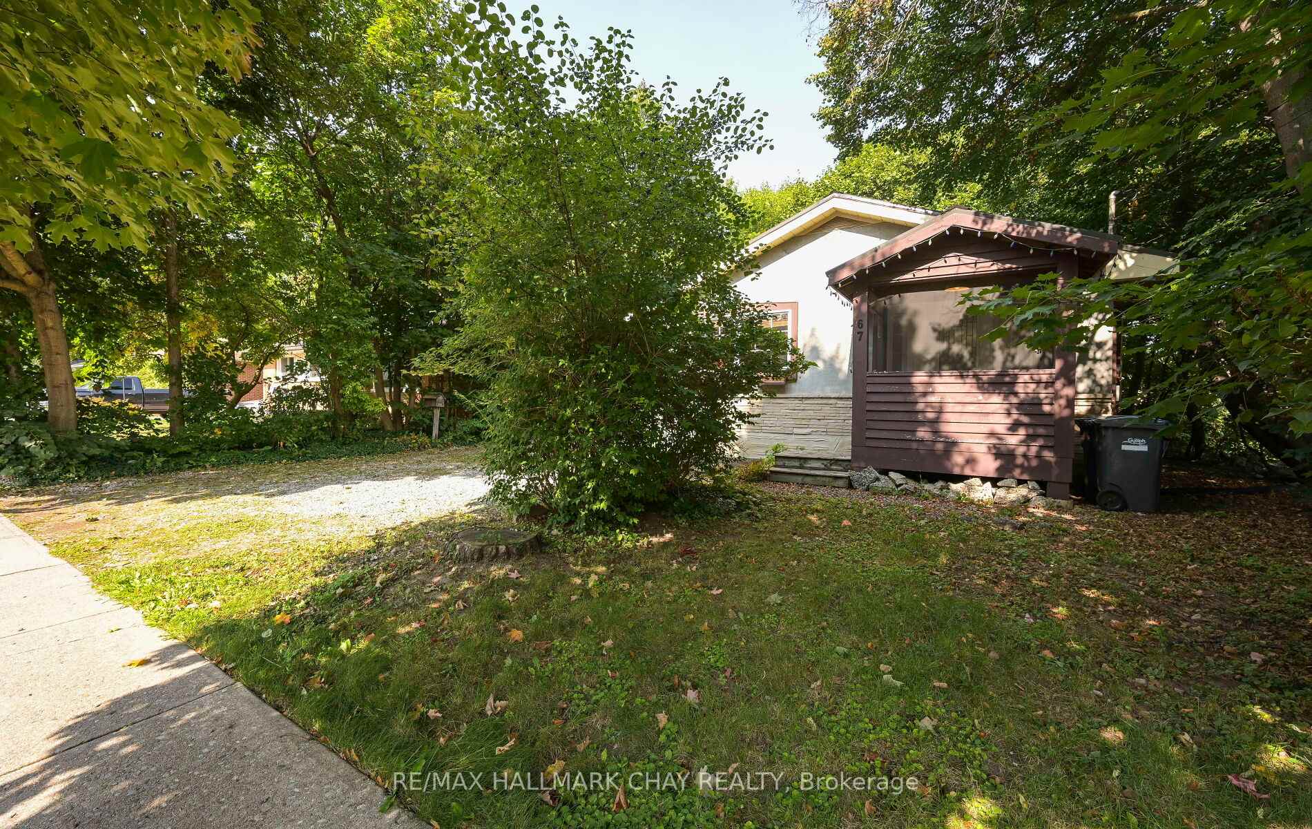 Photo 2 of 67 Cedar Street, Guelph, Dovercliffe Park/Old University — HOMEH
