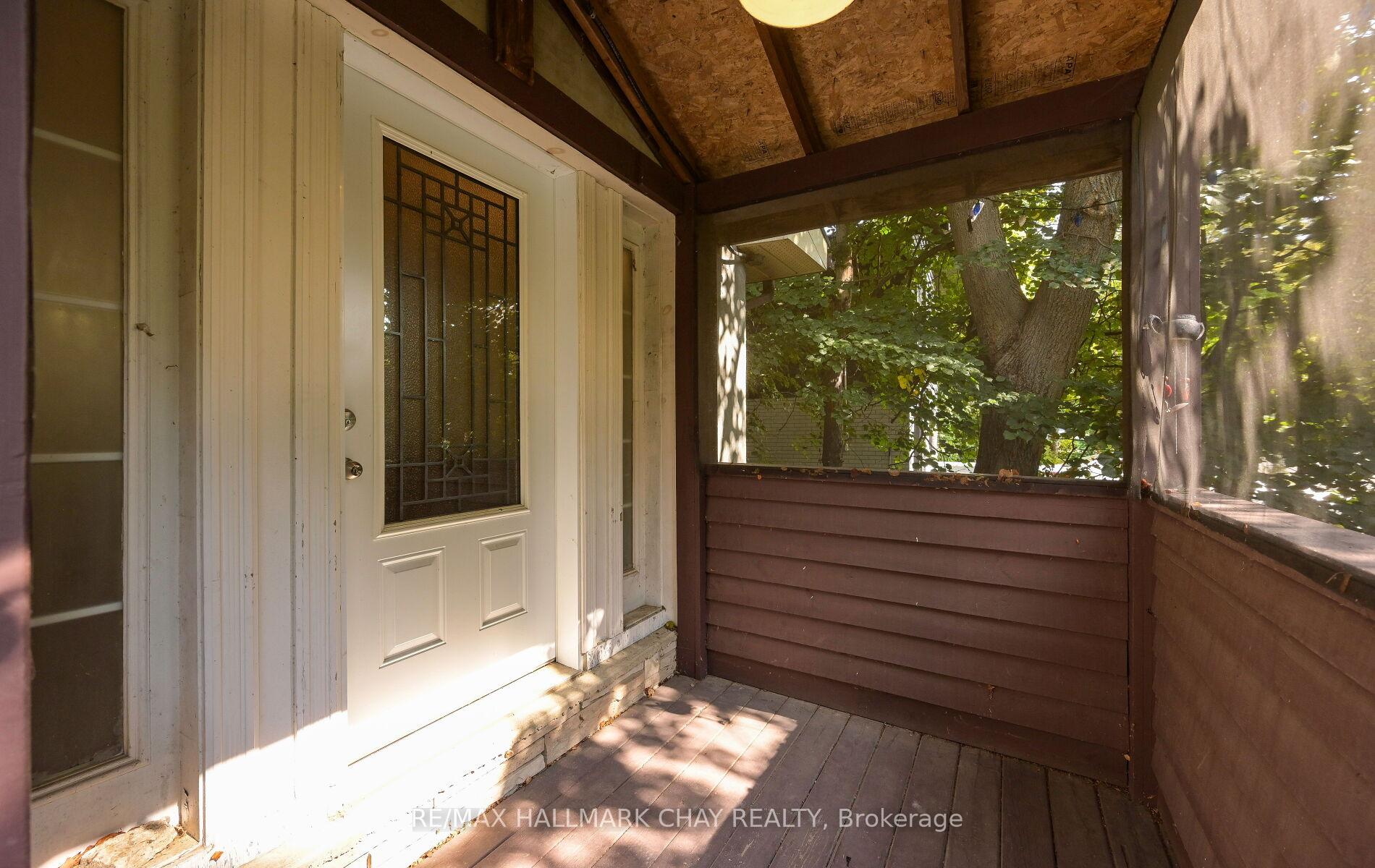 Photo 5 of 67 Cedar Street, Guelph, Dovercliffe Park/Old University — HOMEH