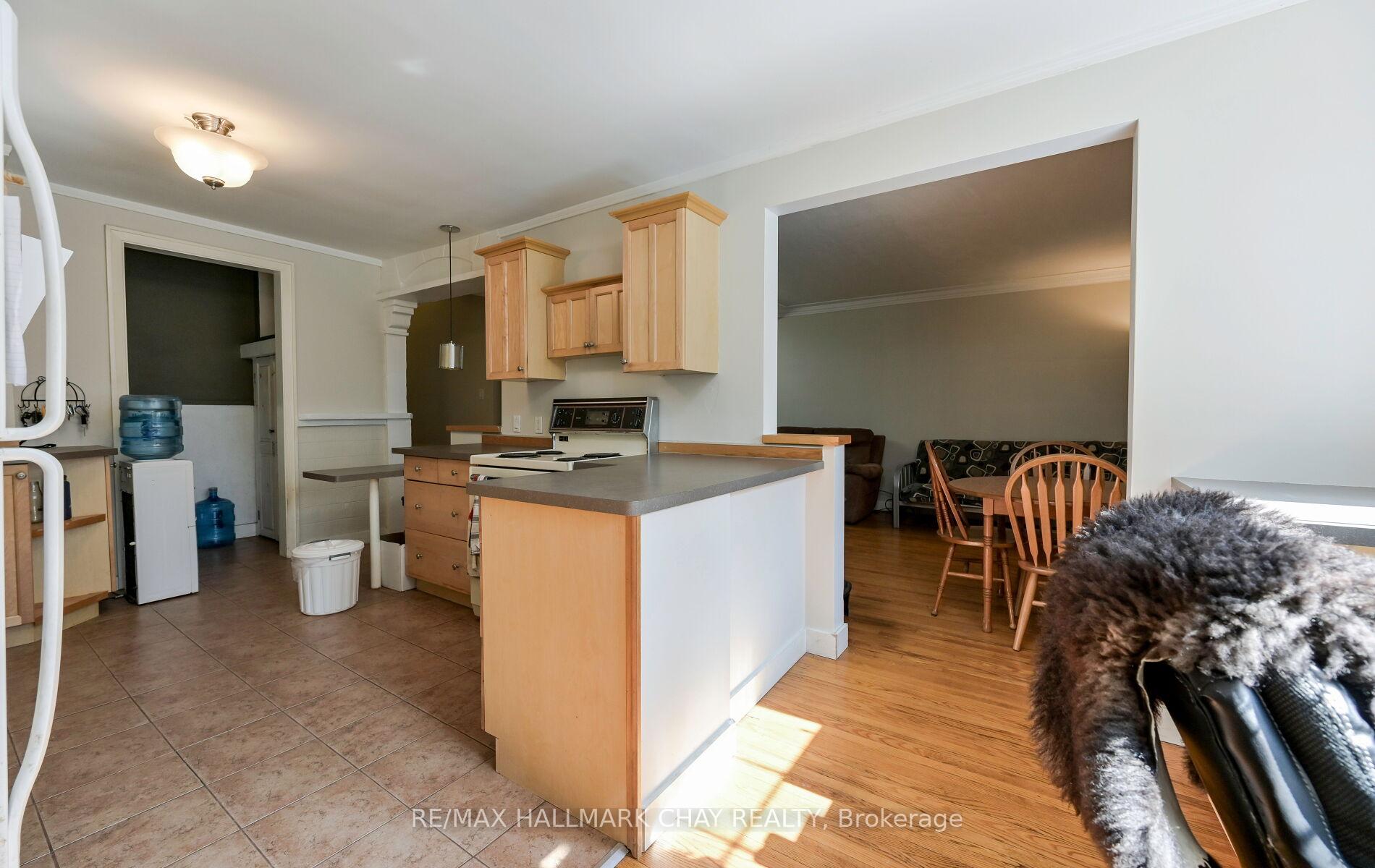 Photo 10 of 67 Cedar Street, Guelph, Dovercliffe Park/Old University — HOMEH