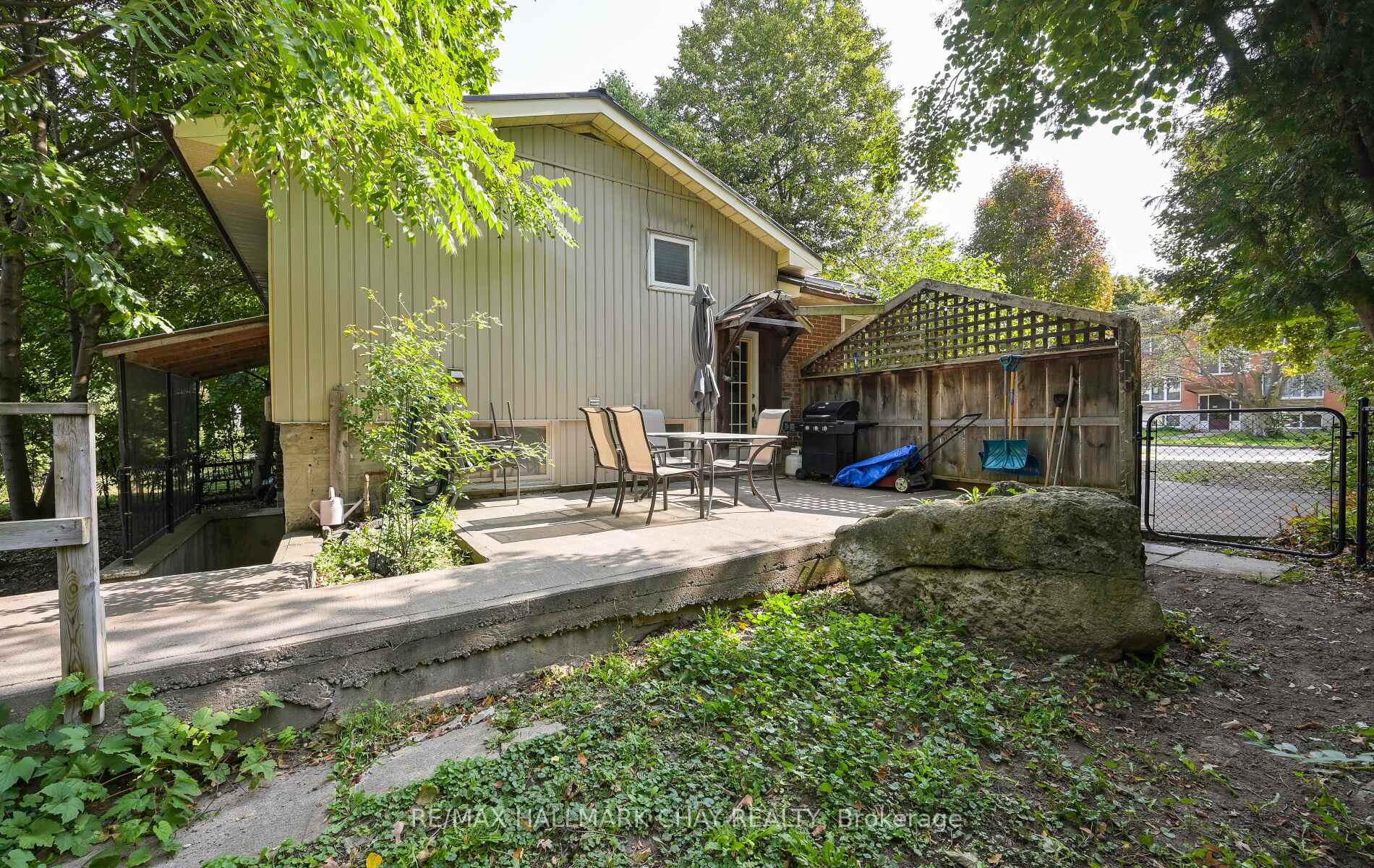 Photo 28 of 67 Cedar Street, Guelph, Dovercliffe Park/Old University — HOMEH